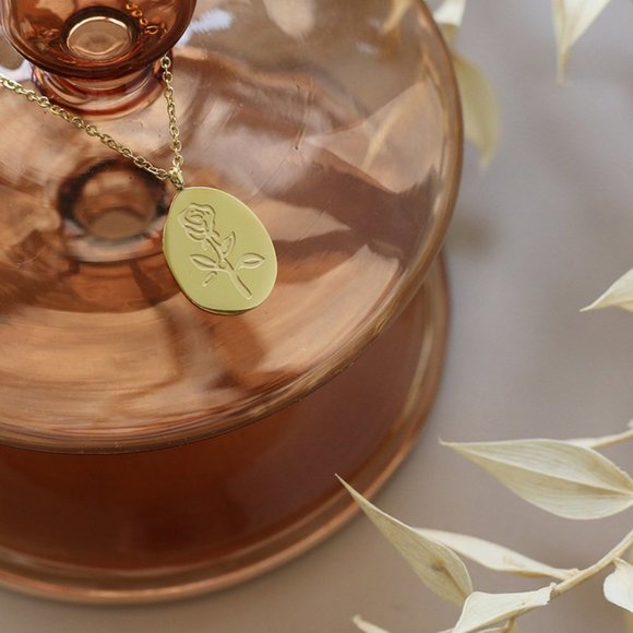 NEW 18K Gold Plated Rose Oval Pendant Necklace 1 - Picture 10 of 16